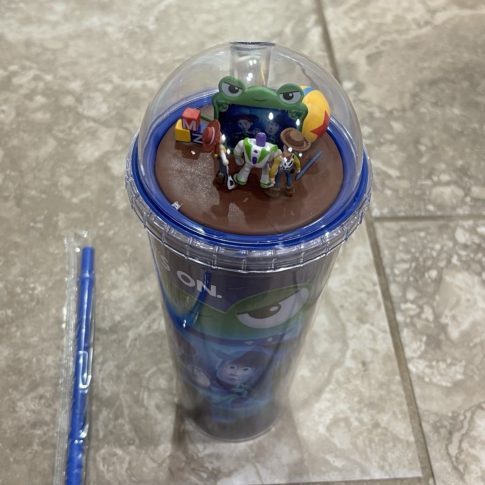 Toy Story 5 Movie Dome lid tumbler Cinemark New includeds straw - Picture 5 of 12